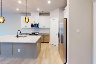 7332 Concha Dr, Grand Prairie, TX 75054 - Photo 2