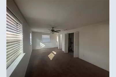 8615 Elam Heights Drive, Dallas, TX 75217 - Photo 16