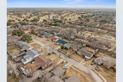 11046 Delford Circle, Dallas, TX 75228 - Photo 36