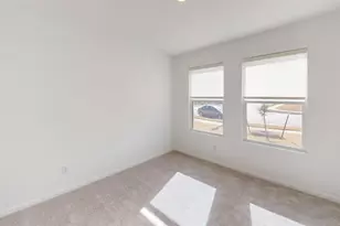 14085 Ladbroke St, Pilot Point, TX 76258 - Photo 10