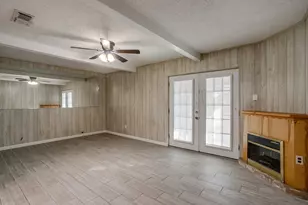 2404 Skyline Dr, Sansom Park, TX 76114 - Photo 8