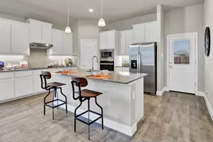 10413 Palmetto St, Grand Prairie, TX 76065 - Photo 2