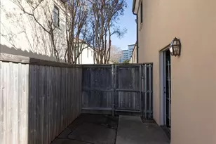 2728 Miro Ct, Fort Worth, TX 76107 - Photo 38