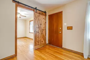 604 Monticello Dr, Fort Worth, TX 76107 - Photo 2