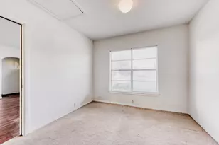 5833 E Mockingbird Ln, Dallas, TX 75206 - Photo 18