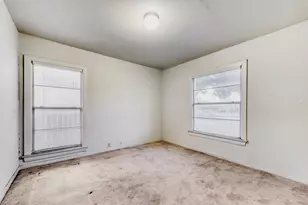 5833 E Mockingbird Ln, Dallas, TX 75206 - Photo 6