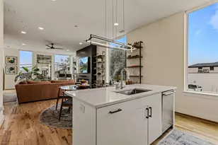 304 Mathey Ct, Dallas, TX 75208 - Photo 10