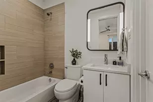 304 Mathey Ct, Dallas, TX 75208 - Photo 22