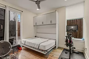 304 Mathey Ct, Dallas, TX 75208 - Photo 20