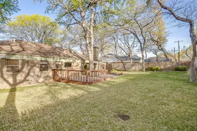 1705 Watson Street, Fort Worth, TX 76103 - Photo 24