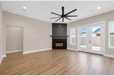 12022 Kenai Circle, Woodway, TX 76712 - Photo 6