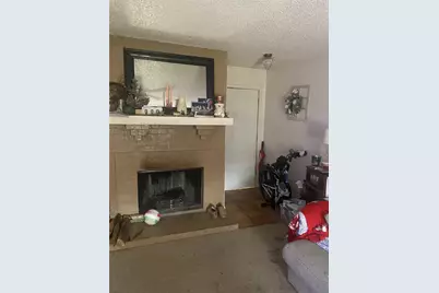 1049 Cottonwood Trail, Benbrook, TX 76126 - Photo 10