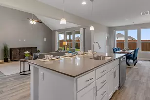 10385 Sunset Shr Dr, Grand Prairie, TX 76065 - Photo 6