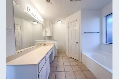 709 Sandy Trail, Fort Worth, TX 76120 - Photo 6