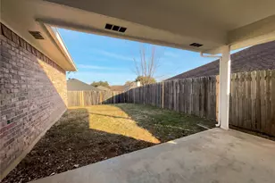 709 Sandy Trail, Fort Worth, TX 76120 - Photo 16