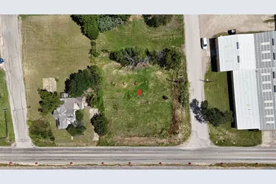 901 N 6th Street, Sanger, TX 76266 - Photo 2