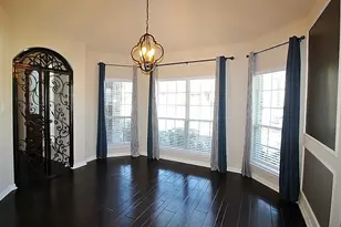 110 White Oak Ln, Red Oak, TX 75154 - Photo 4