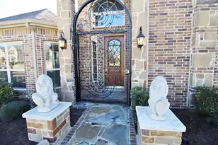 110 White Oak Ln, Red Oak, TX 75154 - Photo 2