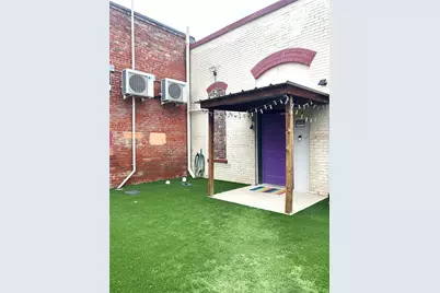 304 E Criner Street, Grandview, TX 76050 - Photo 10