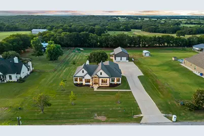 7360 Shady Oak Drive, Aubrey, TX 76227 - Photo 4