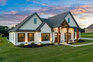 7360 Shady Oak Dr, Aubrey, TX 76227 - Photo 2