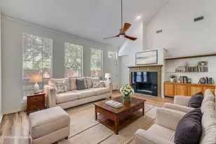 2440 Harbour Dr, Grand Prairie, TX 75054 - Photo 2