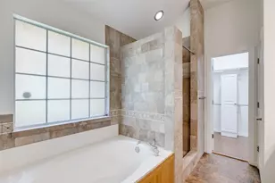 2440 Harbour Dr, Grand Prairie, TX 75054 - Photo 26