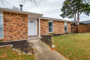 5220 Bartlett Dr, The Colony, TX 75056 - Photo 2