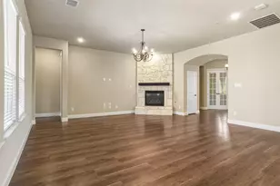 3601 Honey Suckle Ln, Little Elm, TX 75068 - Photo 6