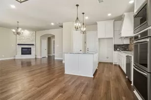 3601 Honey Suckle Ln, Little Elm, TX 75068 - Photo 10