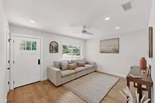 1023 Osceola Trail, Carrollton, TX 75006 - Photo 6