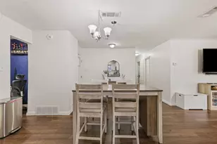 2210 Clover Park Dr, Arlington, TX 76013 - Photo 6