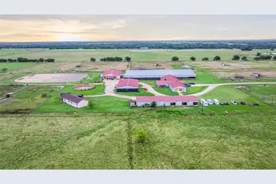 1461 Hog Town Rd Road, Collinsville, TX 76233 - Photo 4