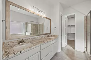 8402 Watersway Dr, Rowlett, TX 75088 - Photo 10