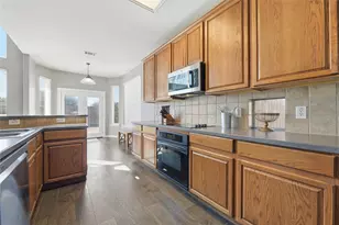 2736 Maple Creek Dr, Fort Worth, TX 76177 - Photo 14