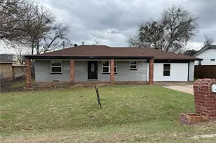 1214 Wintergreen Ct, DeSoto, TX 75115 - Photo 2