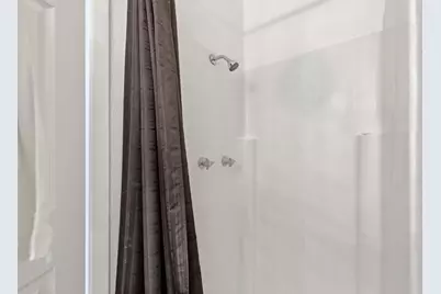 346 Meridian Street, Gladewater, TX 75647 - Photo 16