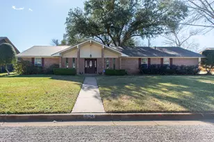 904 Clifford St, Athens, TX 75751 - Photo 1