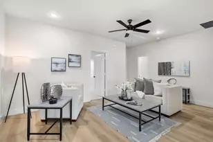 2340 Alsiddiq Dr, Irving, TX 75062 - Photo 16