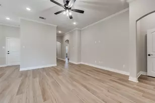 808 Hardaway Dr, Greenville, TX 75402 - Photo 6