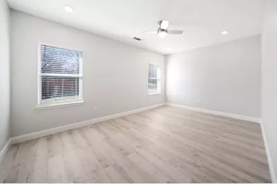 8809 Isom Lane, Dallas, TX 75249 - Photo 28