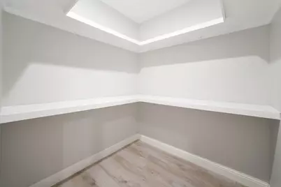 8809 Isom Lane, Dallas, TX 75249 - Photo 20