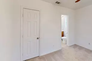 8133 Elvis Ct, Fort Worth, TX 76134 - Photo 10