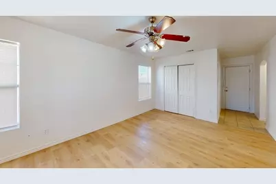 8133 Elvis Court, Fort Worth, TX 76134 - Photo 8