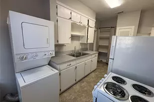 3817 Crestline Rd, Fort Worth, TX 76107 - Photo 6