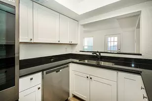 2611 Via Cordova, Carrollton, TX 75006 - Photo 14