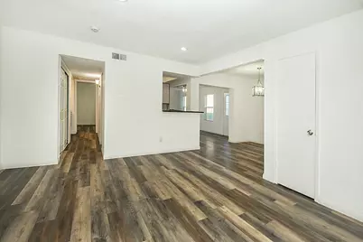 2611 Via Cordova, Carrollton, TX 75006 - Photo 6