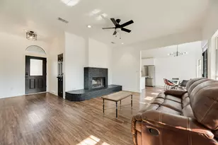 706 Azalea Dr, Forney, TX 75126 - Photo 4