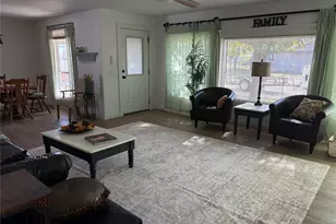 1409 11th St, Mineral Wells, TX 76067 - Photo 8