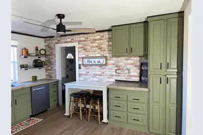 1409 11th Street, Mineral Wells, TX 76067 - Photo 4